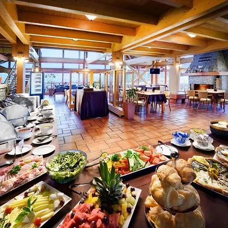 Luxusni A Ekologicky Dum Na Golfu Apartment