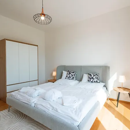 Luxusni A Ekologicky Dum Na Golfu Apartment *